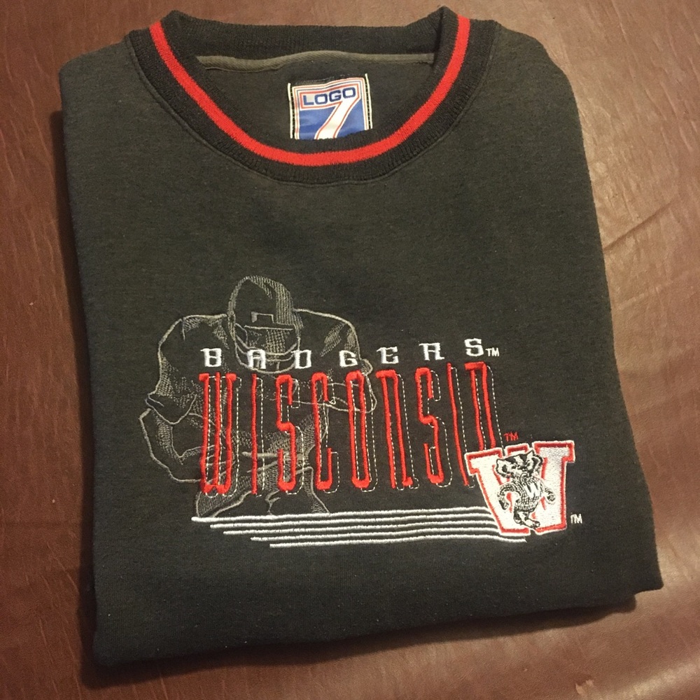 90s Logo 7 WI Badgers Football Crewneck Sweatshirt